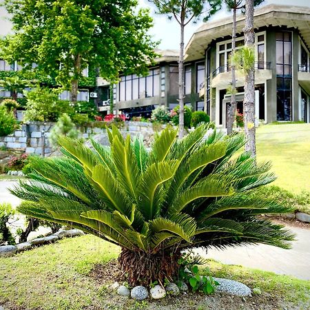Rock City Resort Mingora Exterior foto