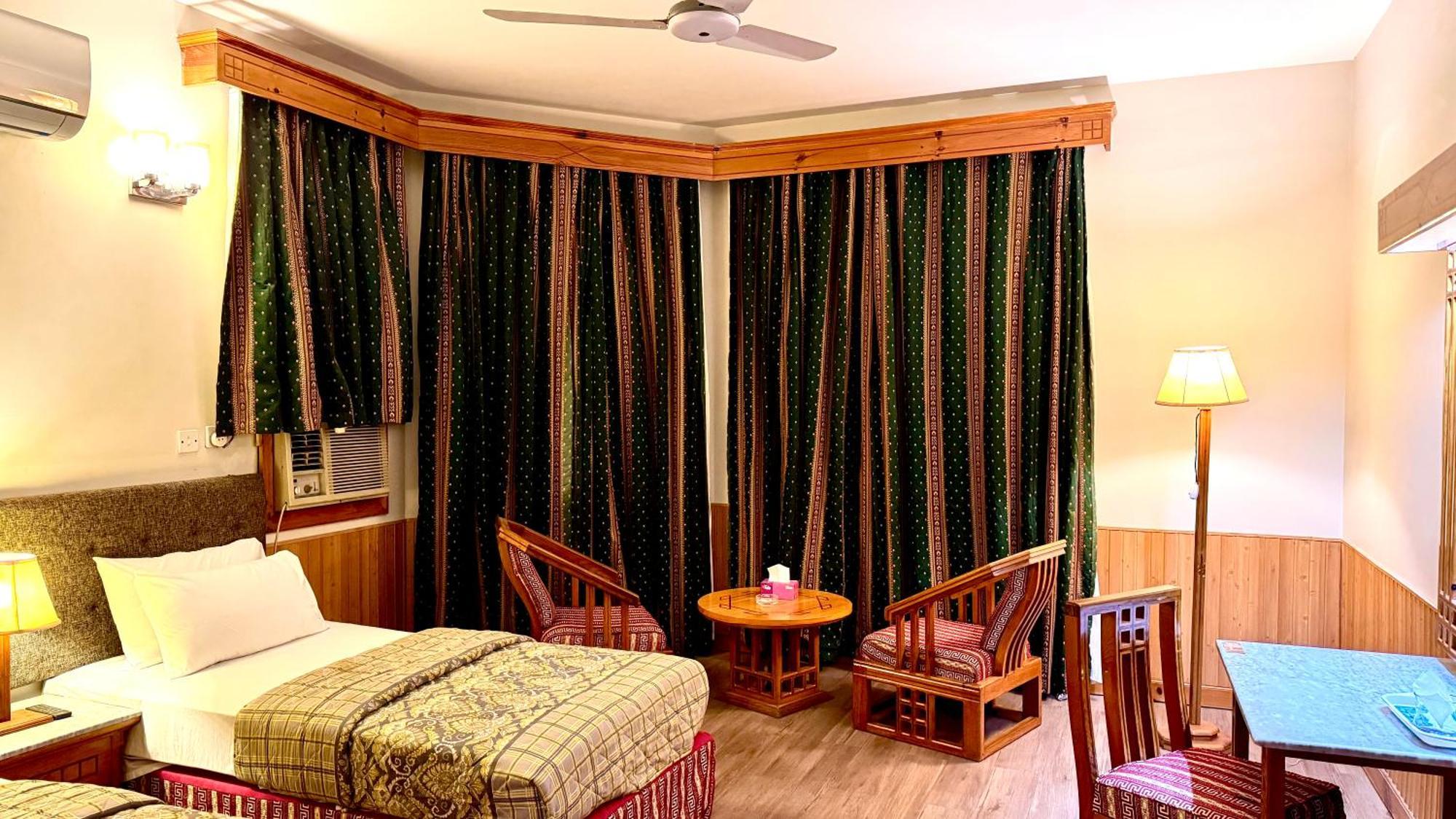 Rock City Resort Mingora Exterior foto